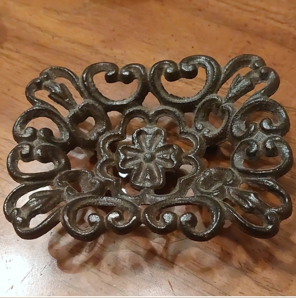 Antique Victorian Style Cast Iron Filigree Soap Dish